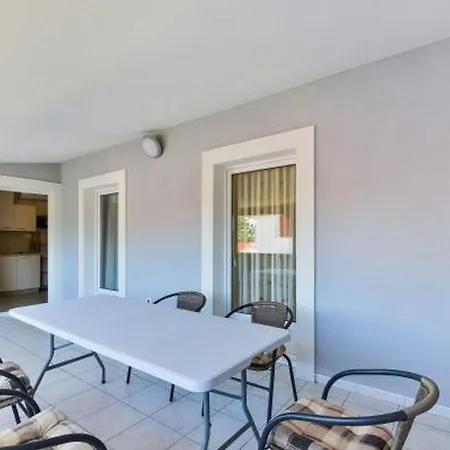 Schoene Ferienwohnung In Privlaka Apartamento *