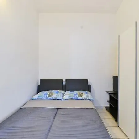 Apartamento Schoene Ferienwohnung In Privlaka Nin